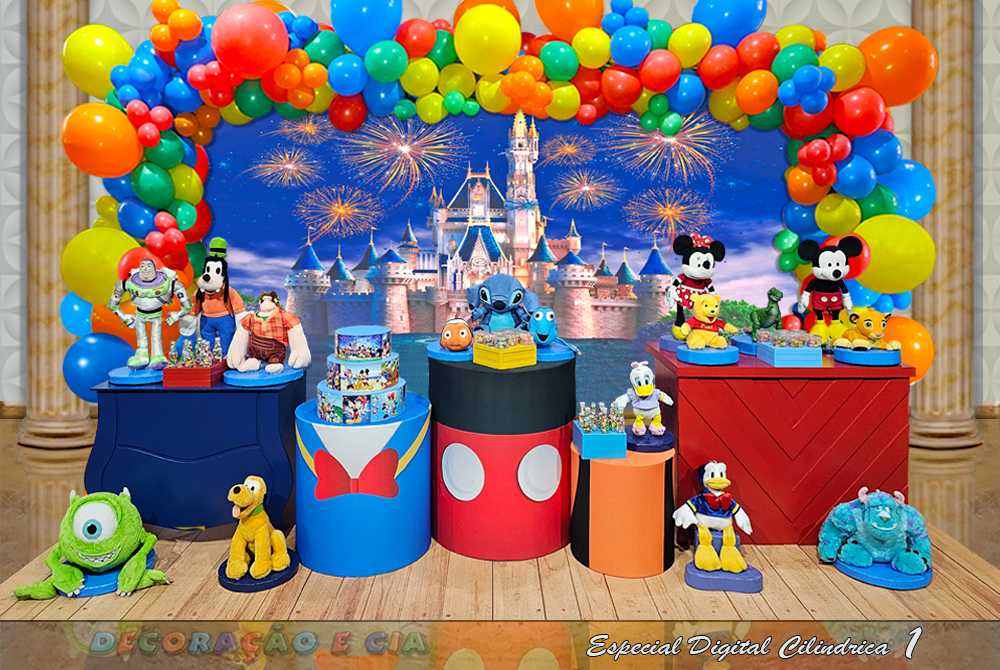 CILINDRICA 1 – Turma da Disney Painel Castelo / Mickey